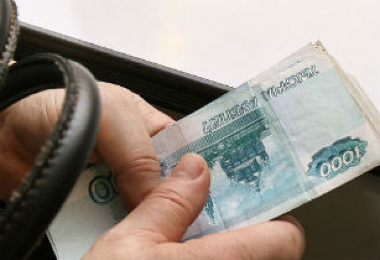 В Омской области осудили армянина, который помог нелегалам остаться в России