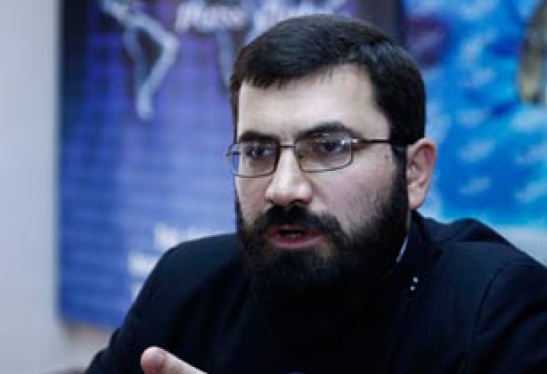 Church feasts are not memorial days, says Armenian priest 
