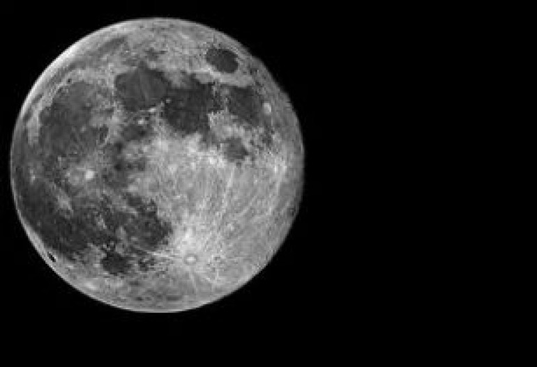 Russia plans to send probe to moon in 2015