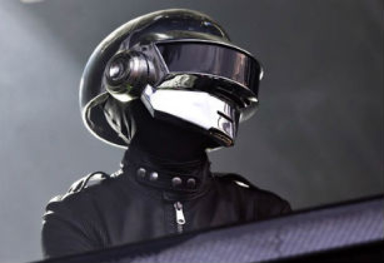 Daft Punk выпустят первый альбом за восемь лет