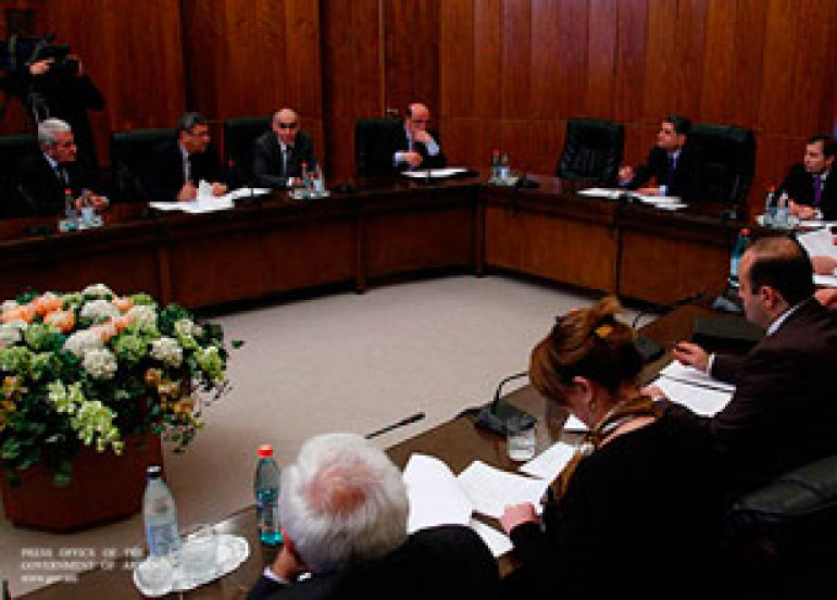 Բազմաբնակարան շենքերի վերնահարկերում քաղաքացիների կողմից լրացուցիչ շինությունների կառուցման գործընթացը կասեցված է