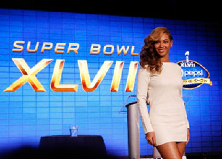 Beyoncé  admits she lip-synced