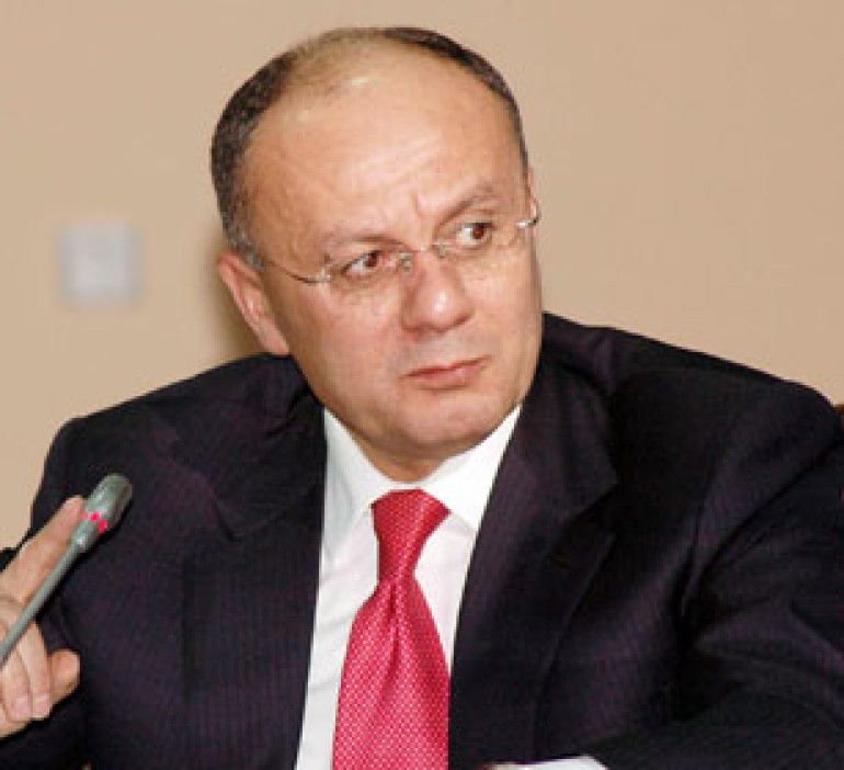  Азербайджан готовится к войне, но большая часть его заявлений просто слова – Сейран Оганян