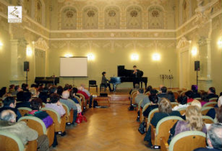 Tbilisi hosts benefit concert for Syrian-Armenians