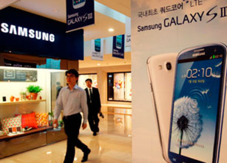 Կորեայում պայթել է Samsung սմարթֆոնը, իսկ ԱՄՆ-ում՝ iPhone-ը