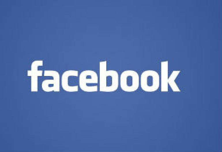  Этот день в истории бизнеса: Facebook, кубинский ром и Rolls-Royce