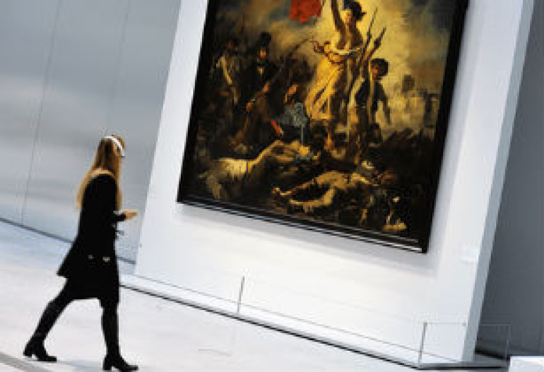 Iconic painting defaced in Louvre