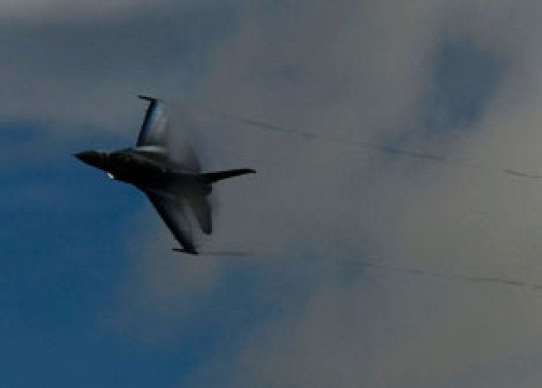 Истребители США перехватили два самолета над местом отдыха Обамы