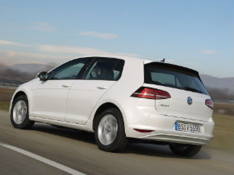 Ժնևի ավտոսրահում կներկայացվի էլեկտրական VW Golf-ը (լուսանկարներ)