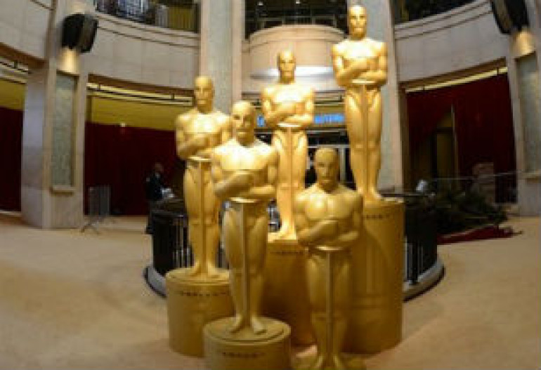 Oscars 2013: Daniel Day-Lewis makes Hollywood history (photos)