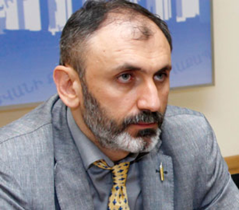 Reading is popular in Armenia, says publishing house chief