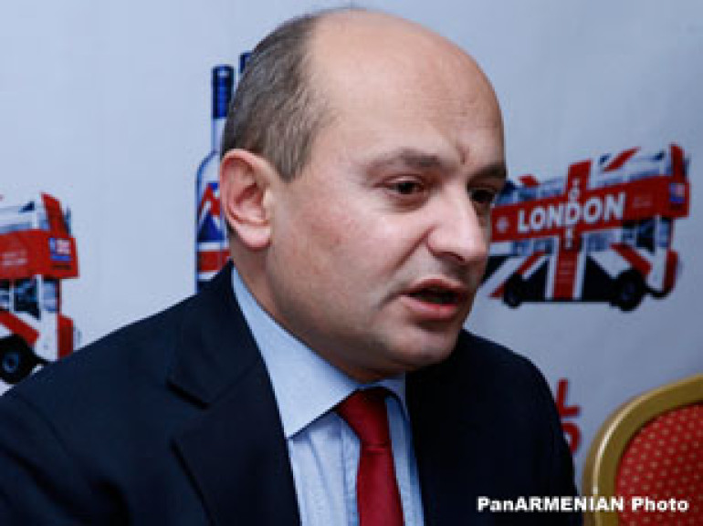 Тема выборов мэра Еревана призвана сменить тему кризиса - Степа Сафарян