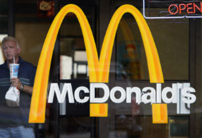 В европейских McDonald's установят беспроводные зарядки