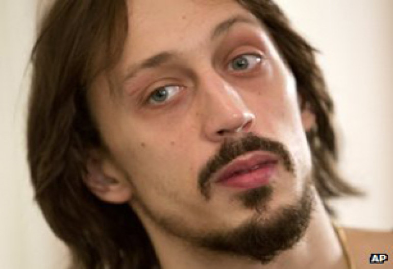Bolshoi dancer Dmitrichenko 'confesses' to acid attack