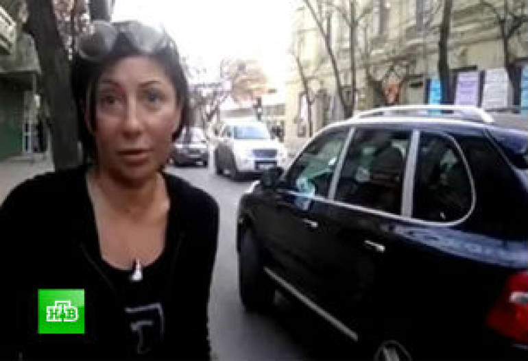 В Краснодаре припарковавшая свое авто на встречной полосе армянка отделалась штрафом (видео)