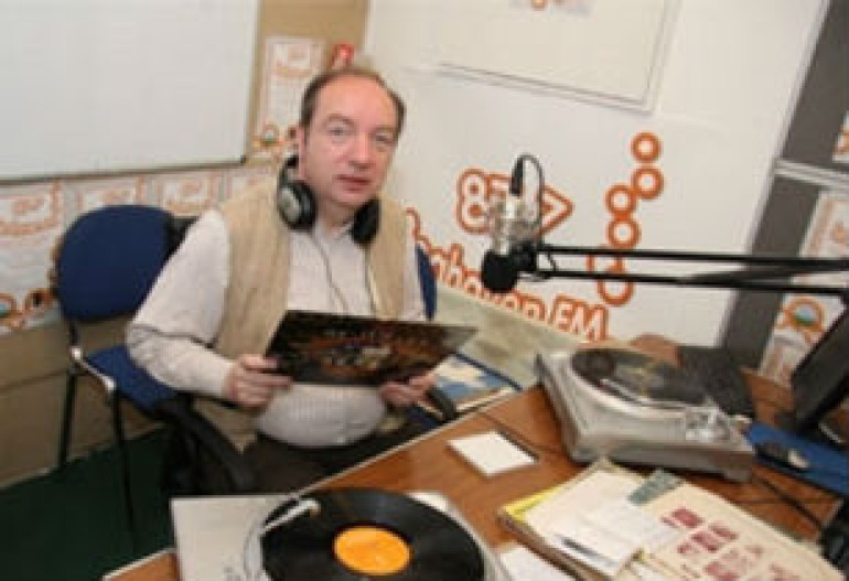 Britain’s transport minister to release album