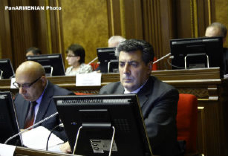 Степан Демирчян не сторонник создания теневого правительства