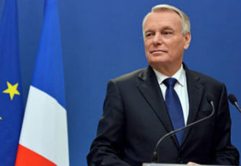 Премьер-министр Франции пообещал не поднимать пенсионный возраст