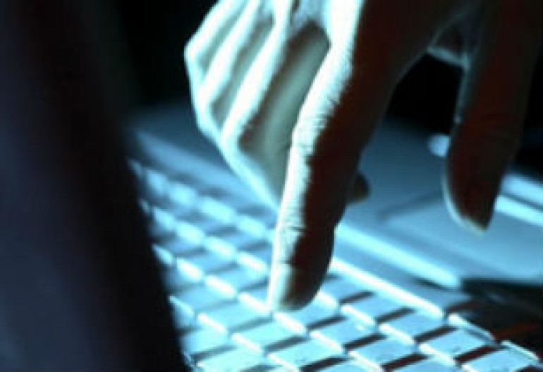 В Сети появился вирус, маскирующийся под страницу Facebook