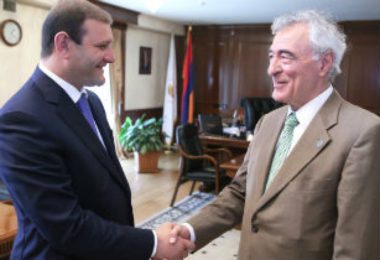 Yerevan mayor receives President of UNESCO International Dance Council