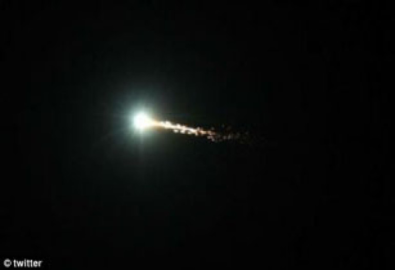Green 'fireball' meteor spotted shooting across the UK at 150,000 miles per hour