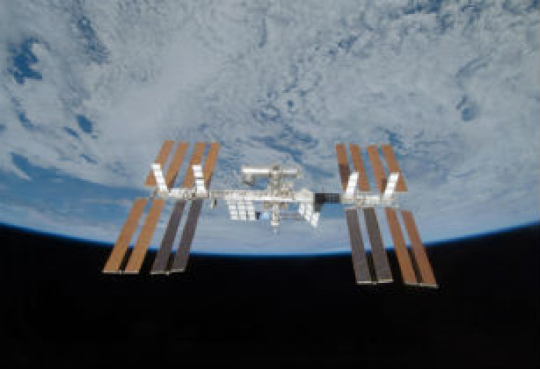  Американские астронавты вышли в открытый космос для устранения утечки аммиака (прямая трансляция)