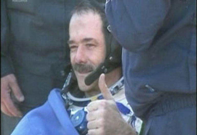 Chris Hadfield and fellow astronauts return from ISS