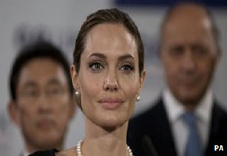 Hollywood actress Angelina Jolie has double mastectomy