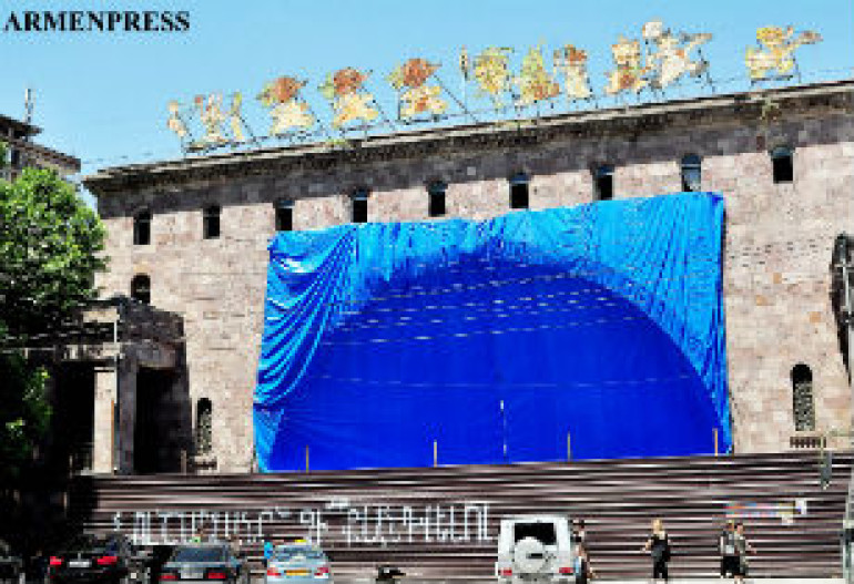 Culture Ministry calls for suspending Yerevan market reconstruction