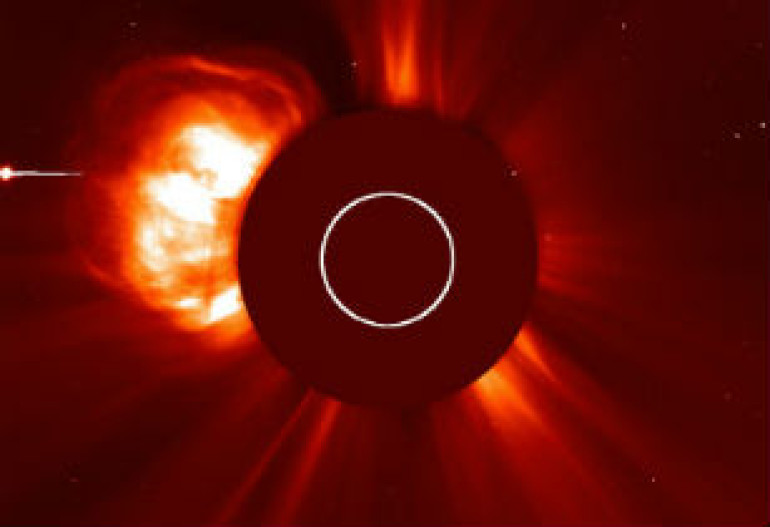 NASA опубликовало видео коронарных выбросов на Солнце (фото, видео)