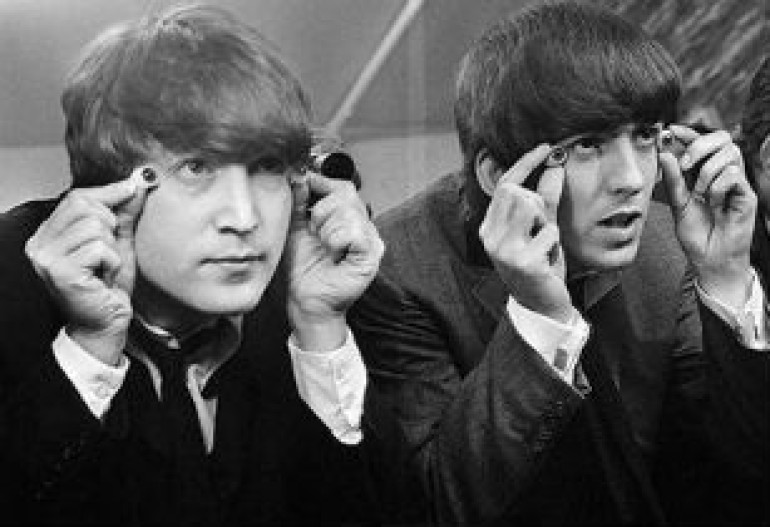 Гитару The Beatles продали за 408 тысяч долларов