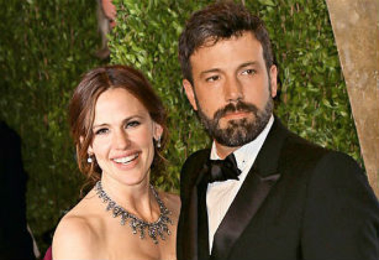 Ben Affleck receives Brown University honorary degree 