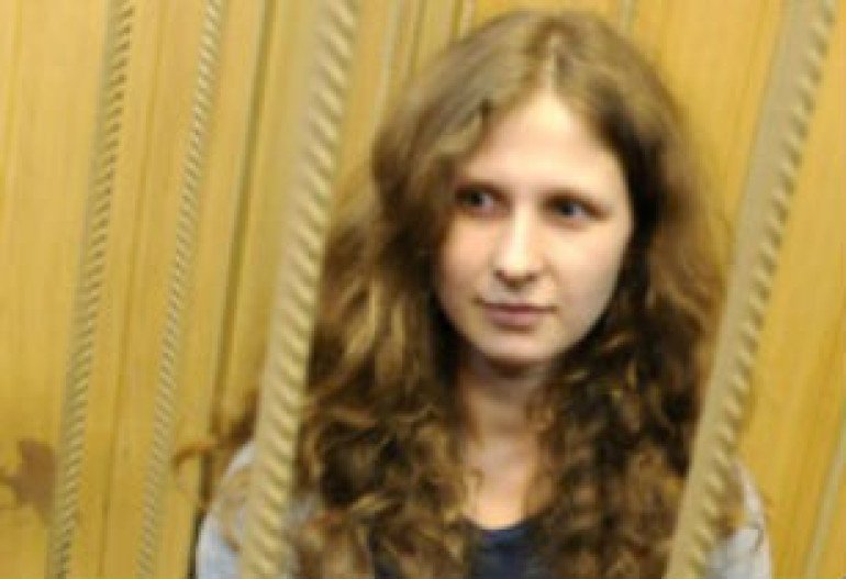 Участницу Pussy Riot Марию Алехину, голодающую седьмые сутки, госпитализировали 