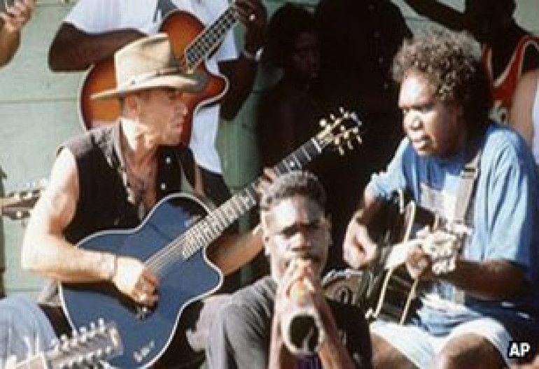 Australian singer Mandawuy Yunupingu dies