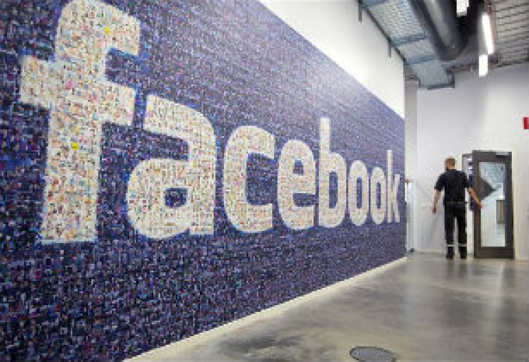 Facebook launches hashtags