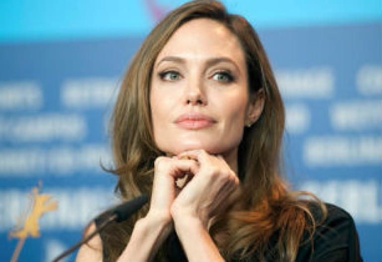 Анджелина Джоли возвращается в режиссерское кресло