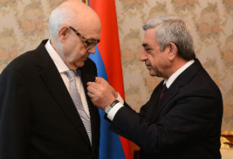 Serzh Sargsyan hosts Spanish writer