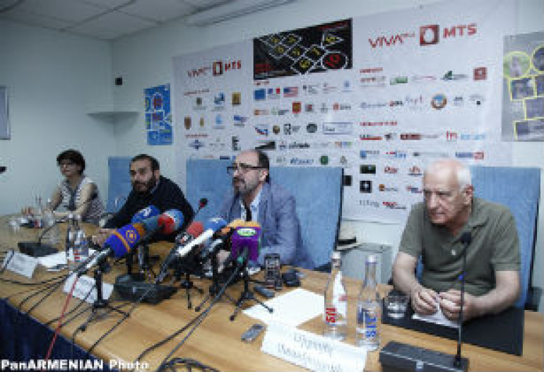  В рамках кинофестиваля «Золотой абрикос» премия «Да будет свет» будет вручена Артавазду Пелешяну