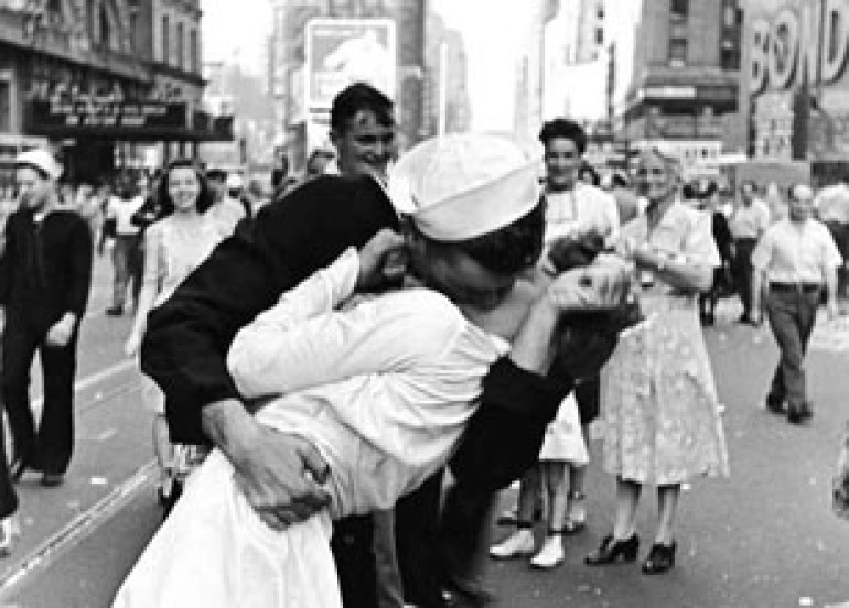 July 6 is International Kissing Day