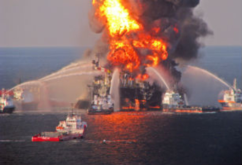 Компания Halliburton признала свою вину в разливе нефти в Мексиканском заливе в 2010 году	