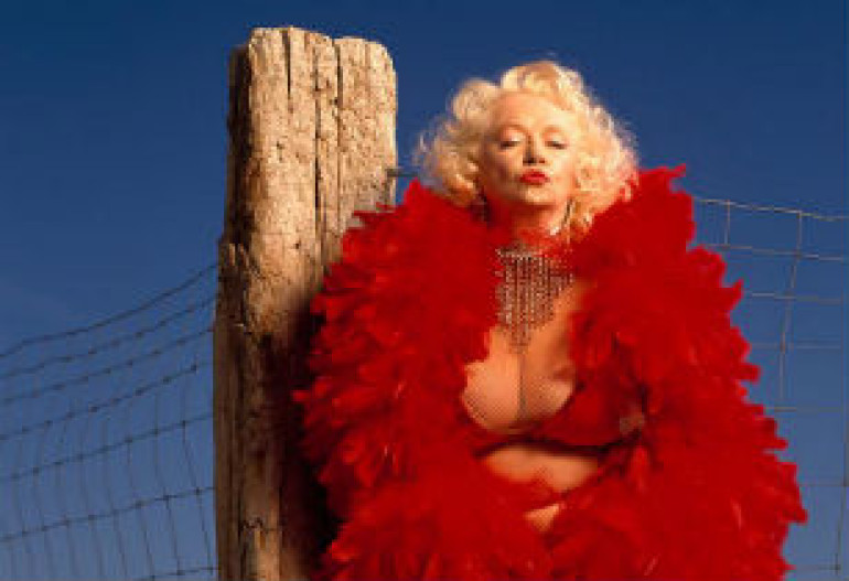 Burlesque legend Dixie Evans dies