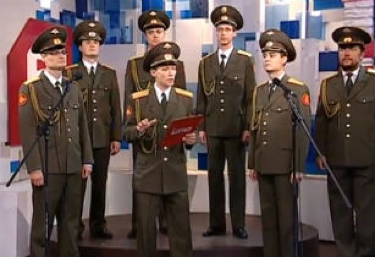  Российские военные перепели Адель (видео)