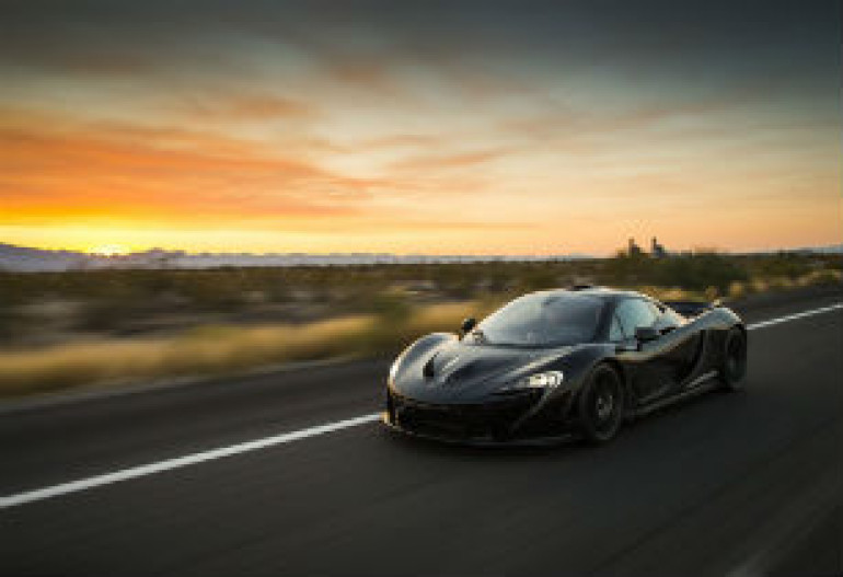 McLaren-ը փորձարկել է իր նոր P1 սուպերքարն անապատում (լուսանկարներ, տեսանյութ)