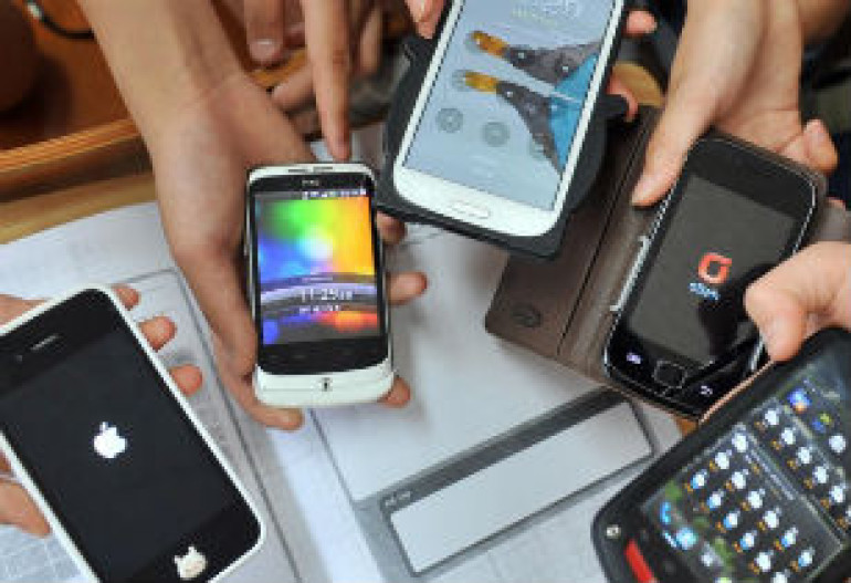 Спецслужбы США могут взломать практически любой смартфон - Spiegel