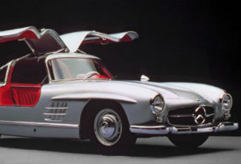 Уникальный Mercedes Gullwing ушел с аукциона в Лондоне за $1,15 млн