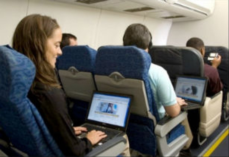 US jets to have high speed internet