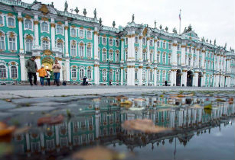 В Москве и Петербурге идут обыски по делу о хищении более 50 млн рублей при реконструкции Эрмитажа	