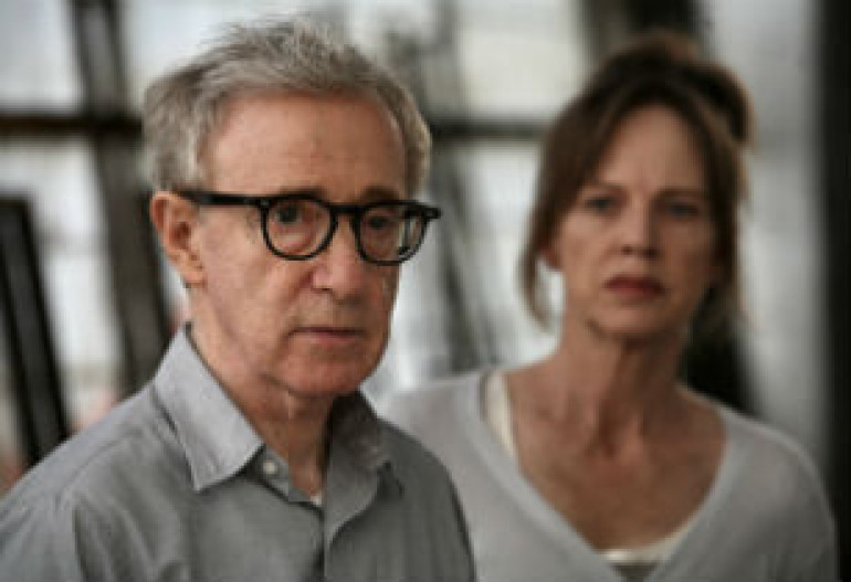 Woody Allen to get Golden Globes award 