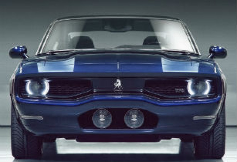 Американцы скрестили классический Mustang и современный Corvette (фото)