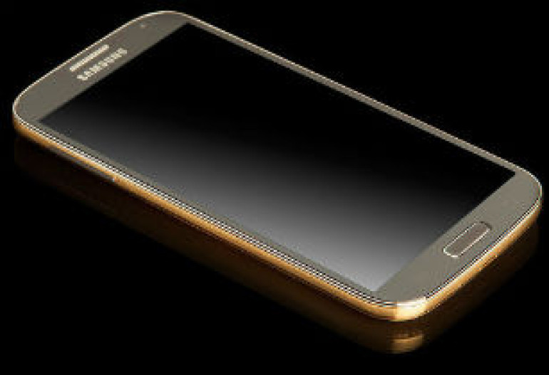 Samsung анонсировала золотой Galaxy S4 для стран Ближнего Востока